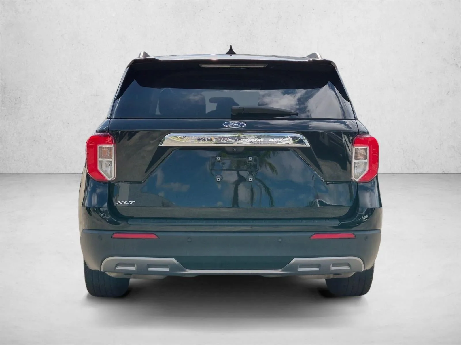 2022 Ford Explorer XLT RWD photo 6