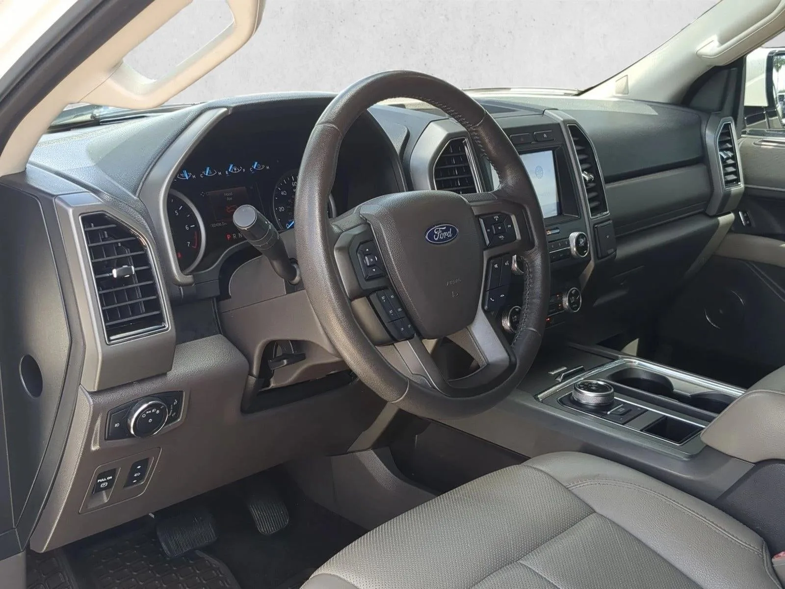 2018 Ford Expedition XLT photo 10