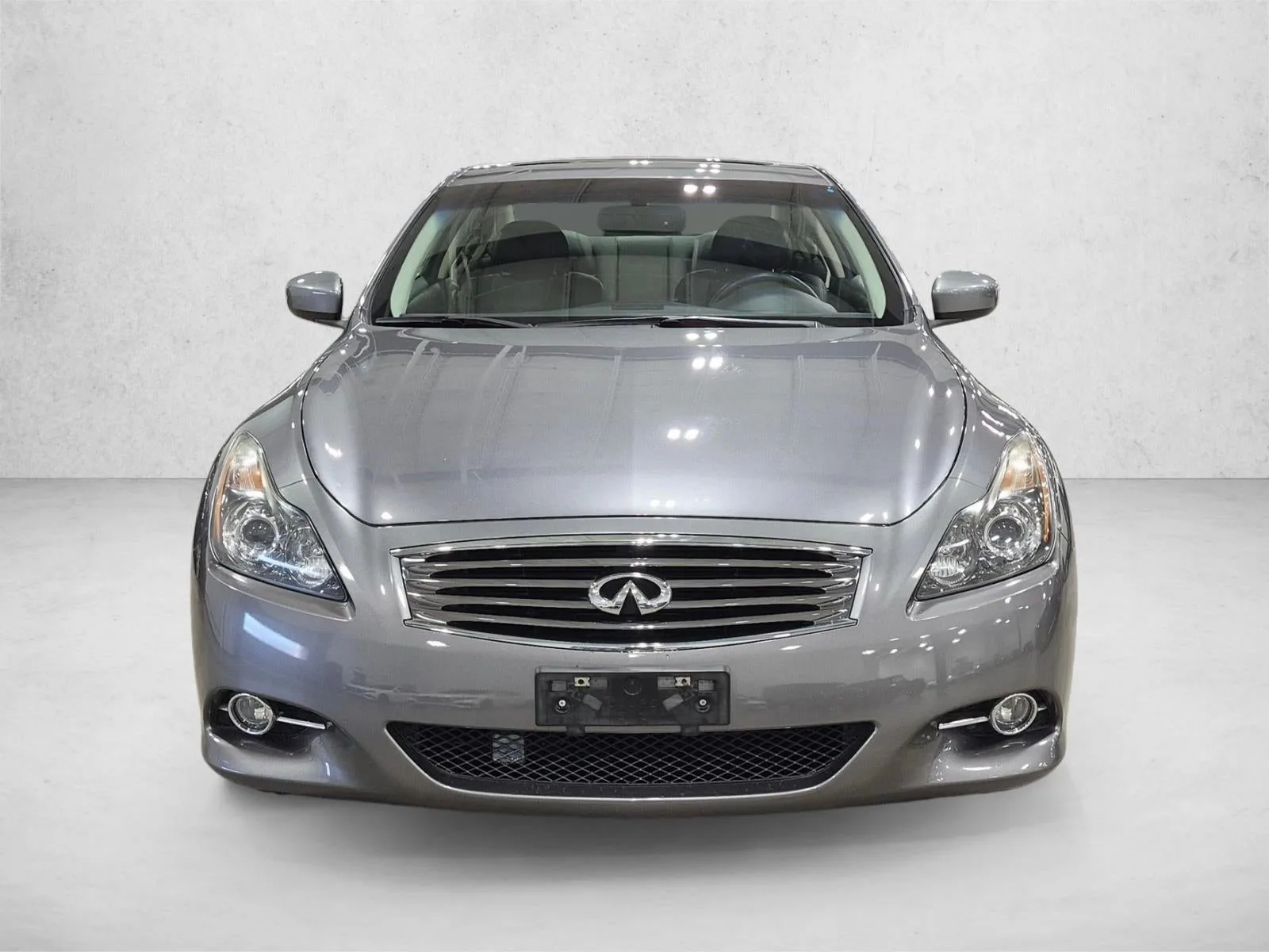 2015 INFINITI Q60 Coupe AWD photo 2