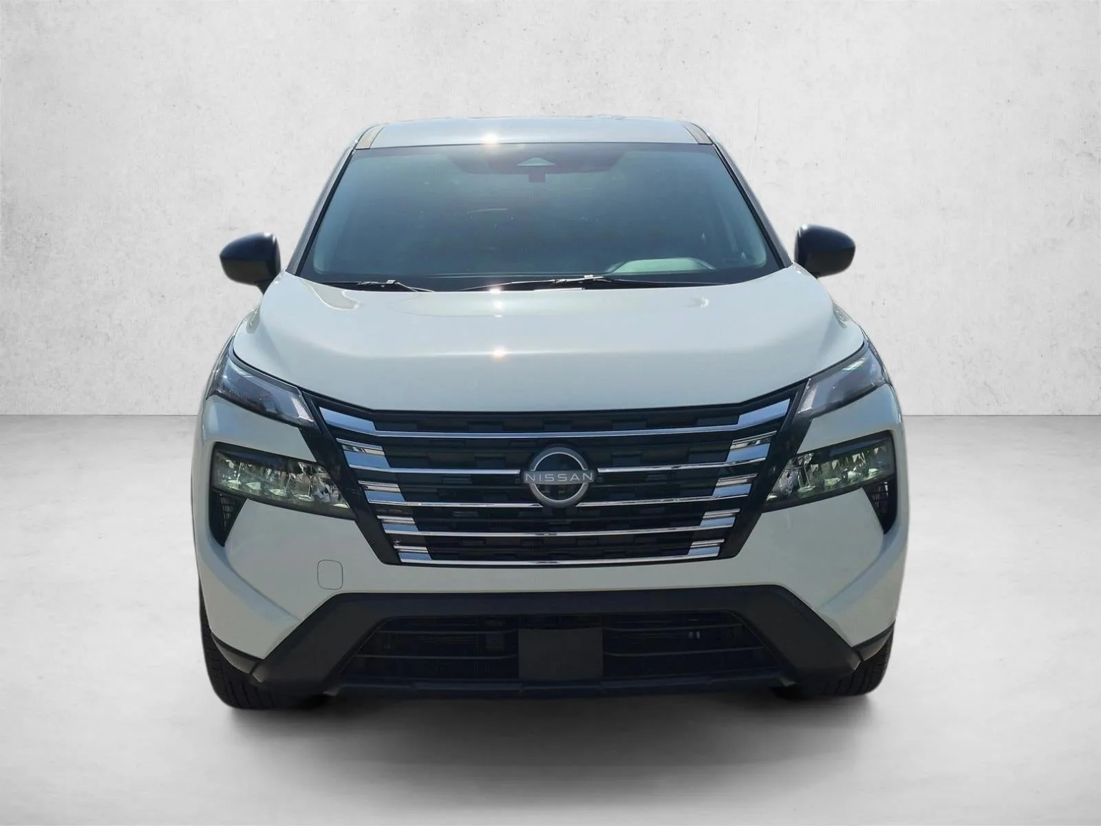 2025 Nissan Rogue FWD S photo 2