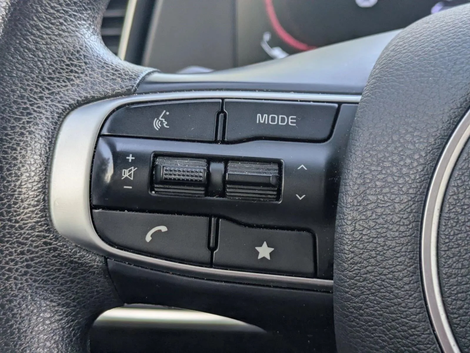 2023 Kia Sportage LX FWD photo 5