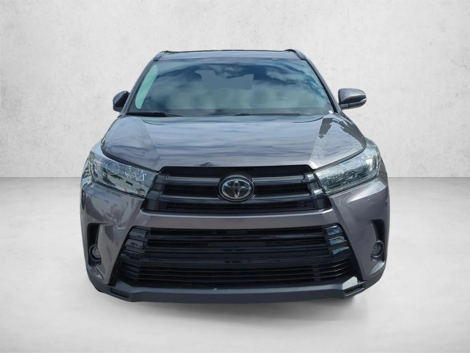 2019 Toyota Highlander SE V6 FWD (Natl) photo 2
