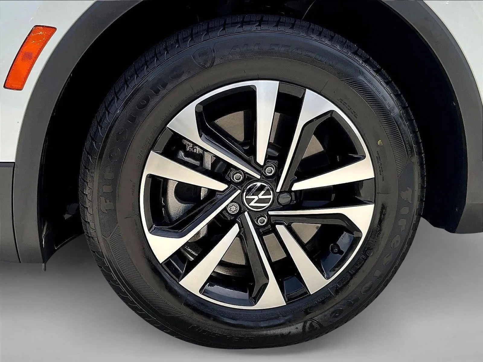 2024 Volkswagen Tiguan 2.0T S FWD photo 10