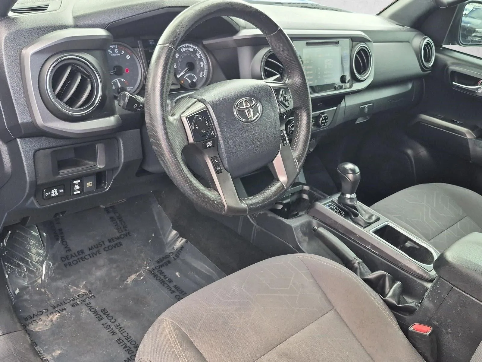 2018 Toyota Tacoma TRD Sport photo 10