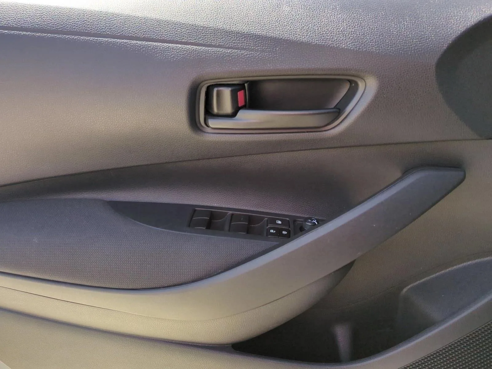 2025 Toyota Corolla LE CVT (Natl) photo 11