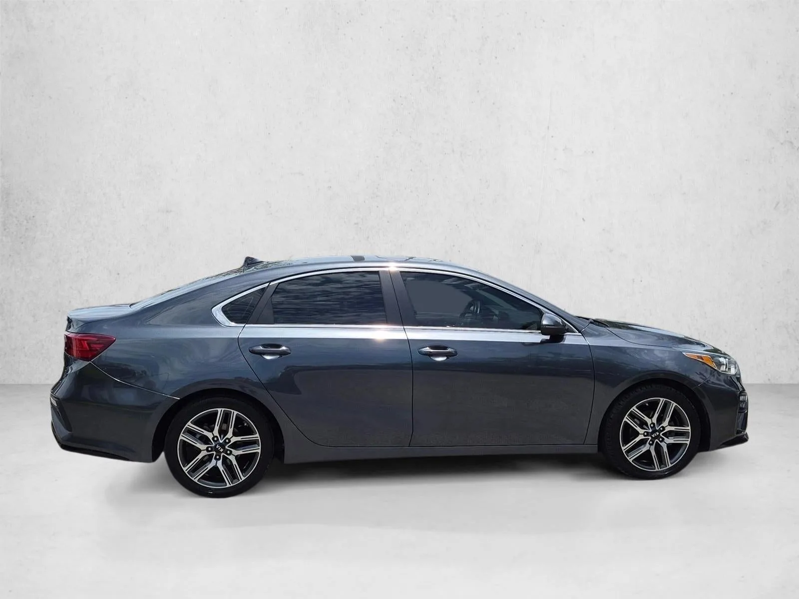 2021 Kia Forte EX IVT photo 4