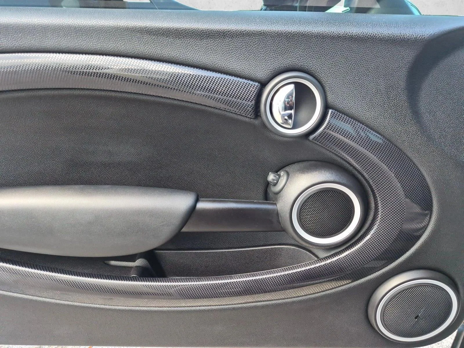 2013 MINI Cooper S Hardtop S photo 2