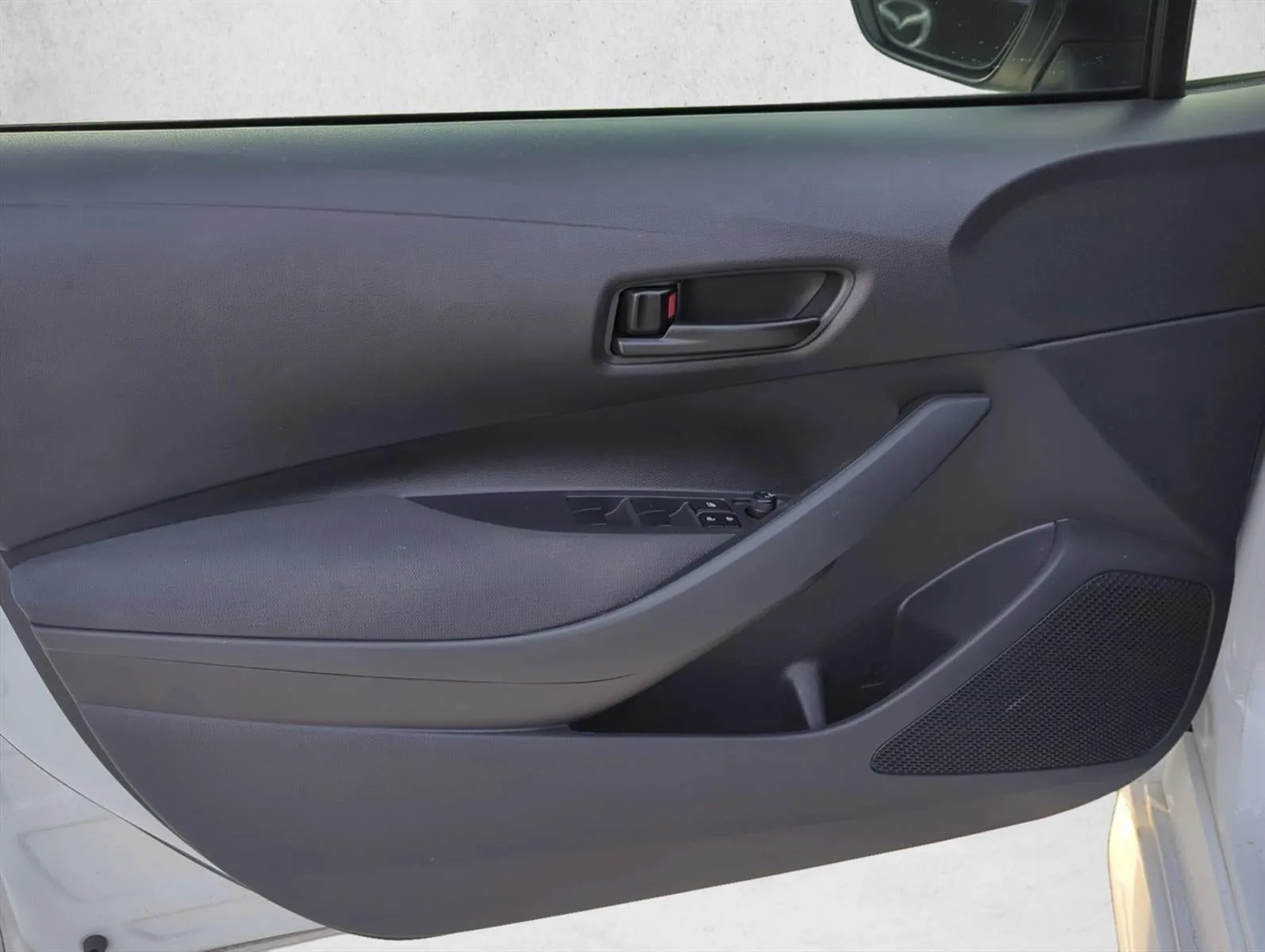 2023 Toyota Corolla LE CVT (Natl) photo 7