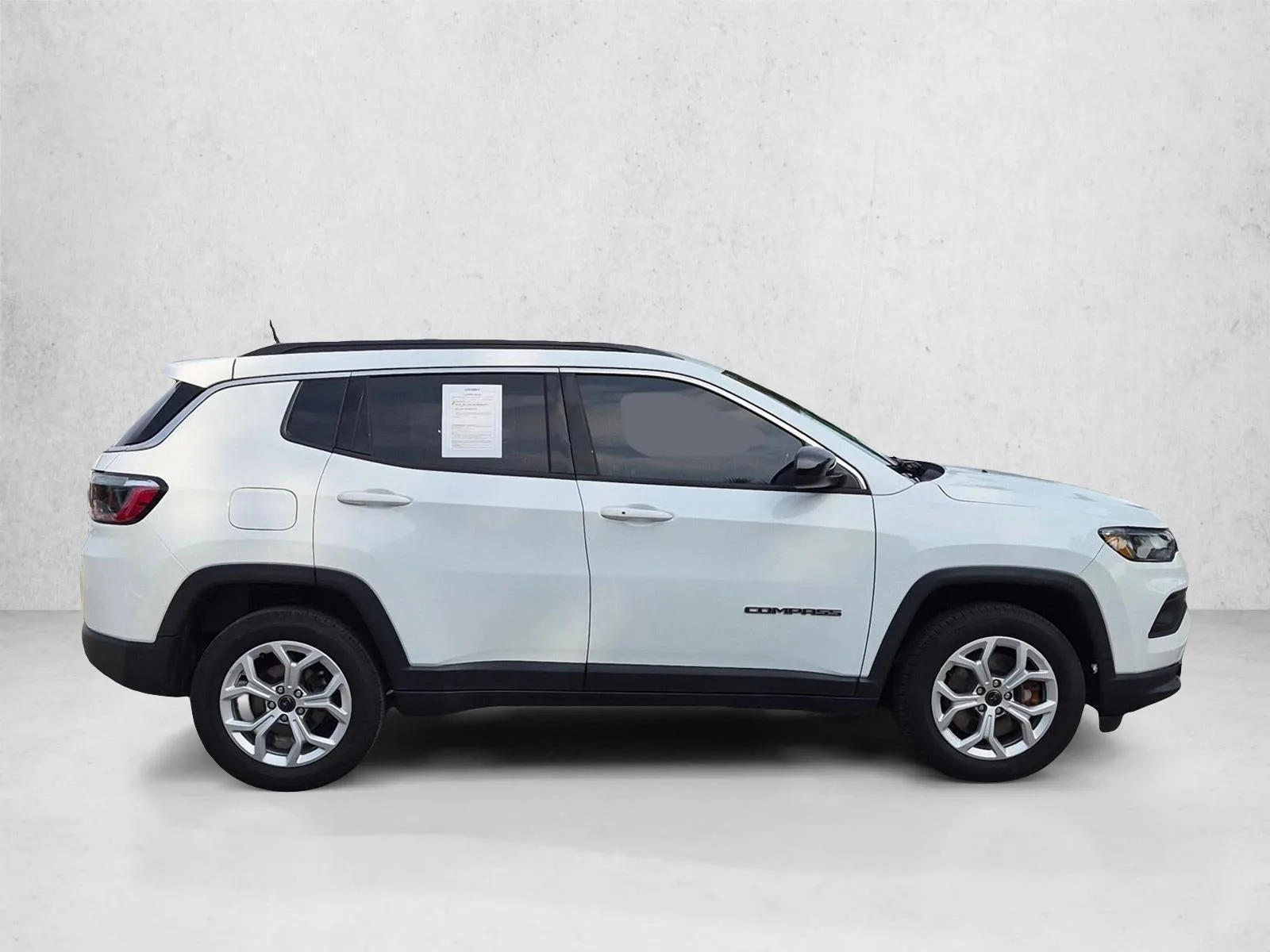 2025 Jeep Compass Latitude 4x4 photo 4