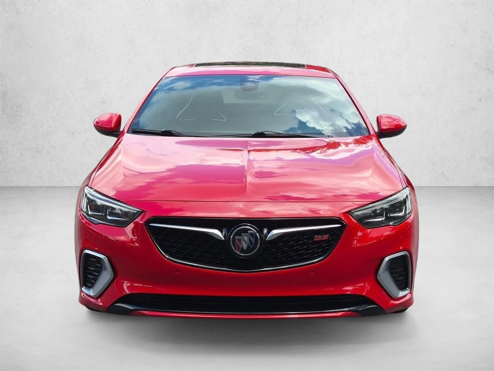 2018 Buick Regal Sportback GS AWD photo 2