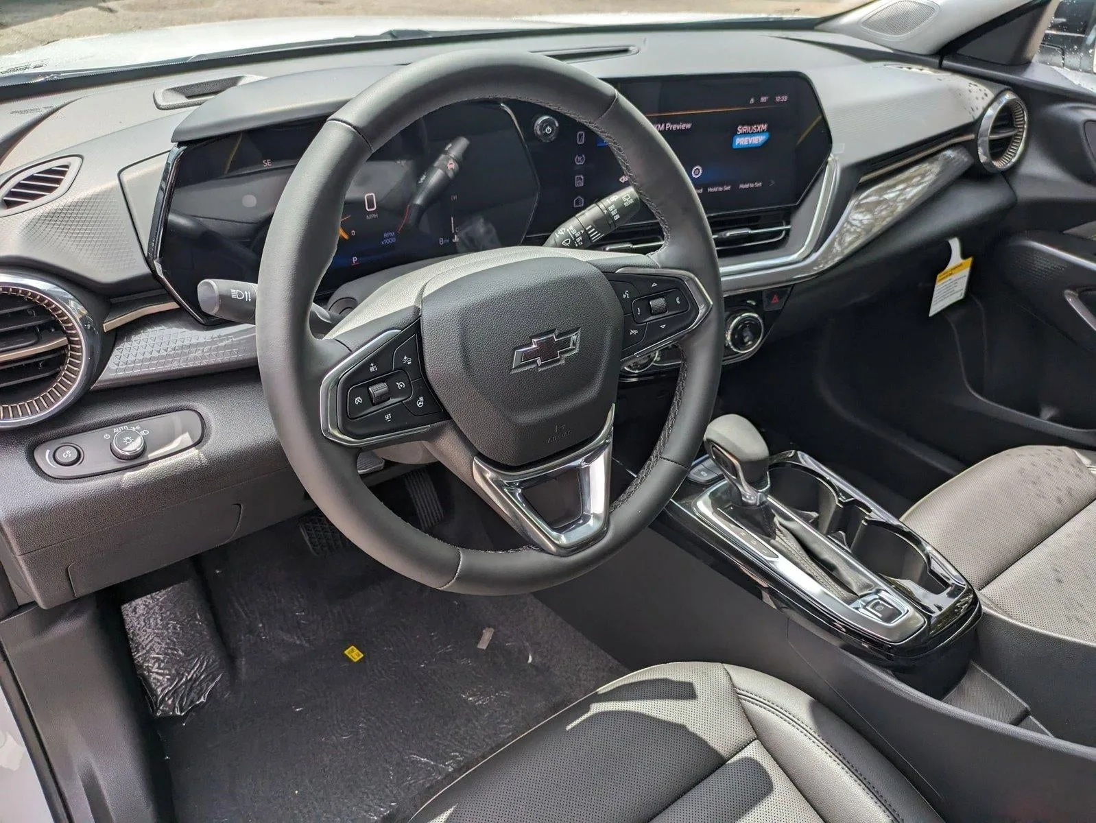 2025 Chevrolet Trax ACTIV photo 3