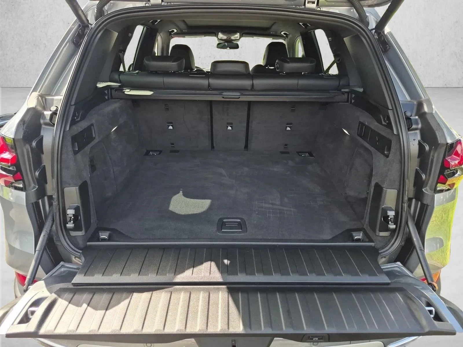 2025 BMW X5 sDrive40i photo 6