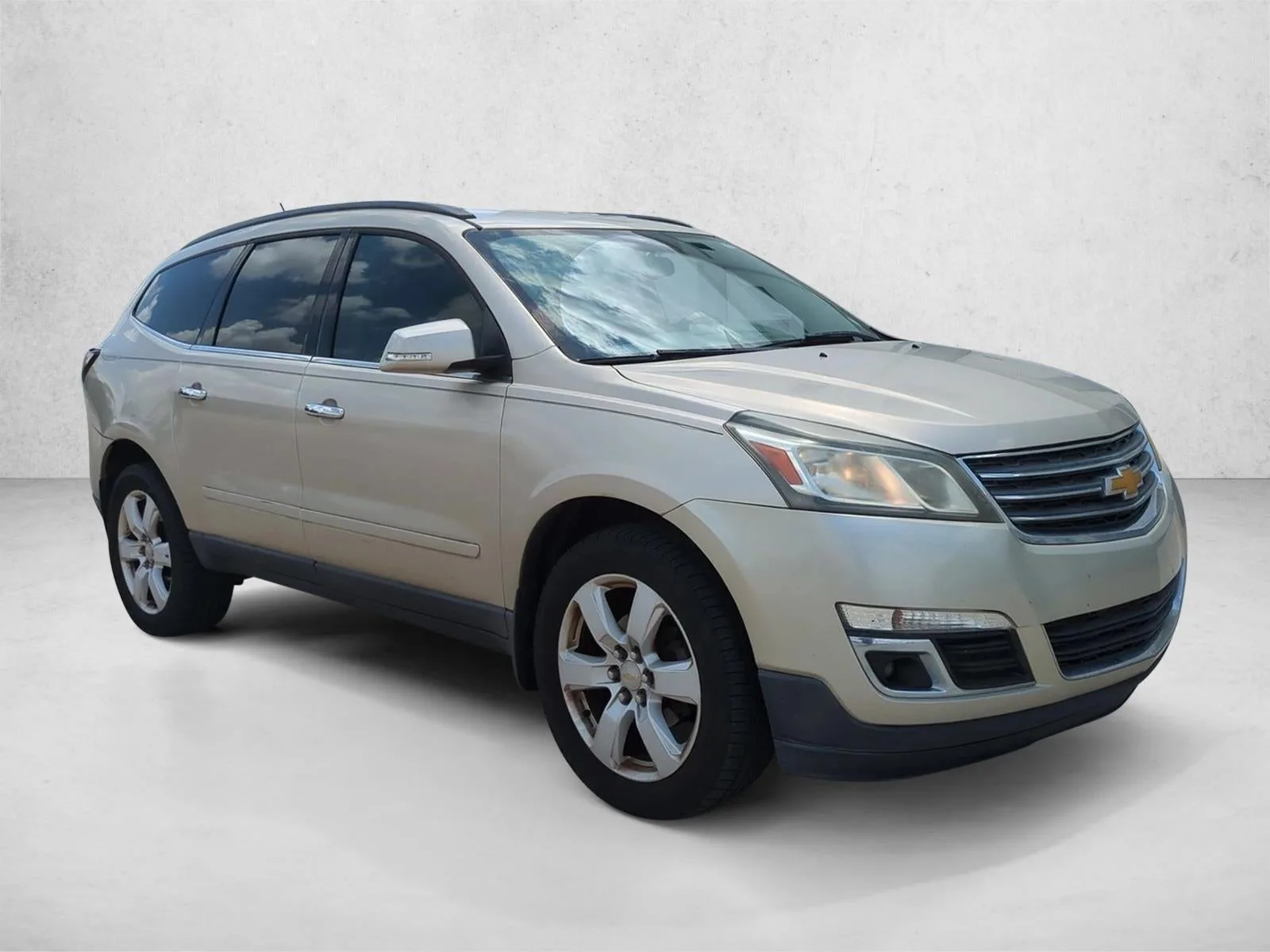 2016 Chevrolet Traverse FWD 1LT photo 3