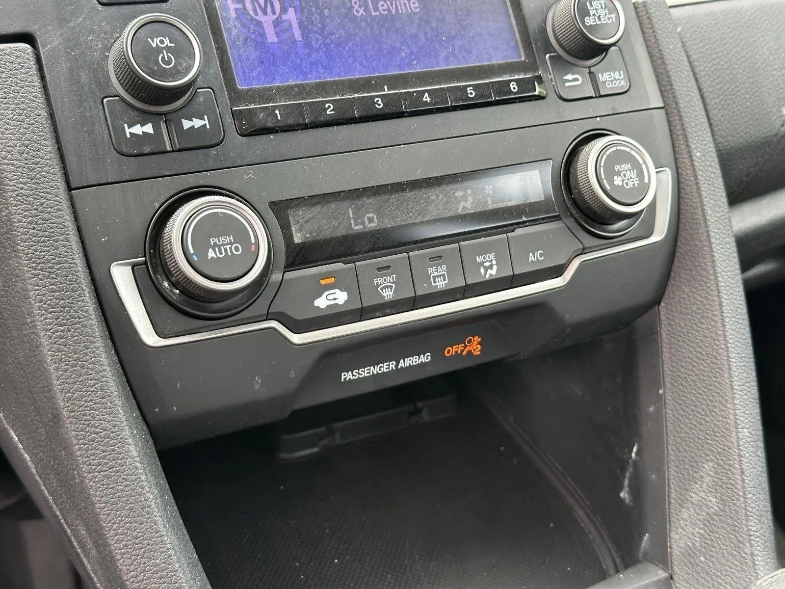 2020 Honda Civic Sedan LX CVT photo 12
