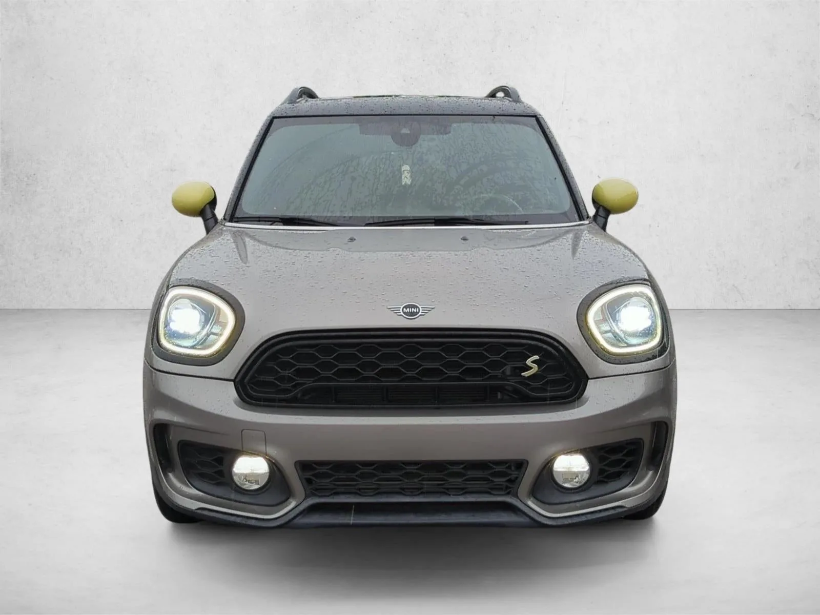 2019 MINI Cooper SE Countryman ALL4 Cooper S E photo 2