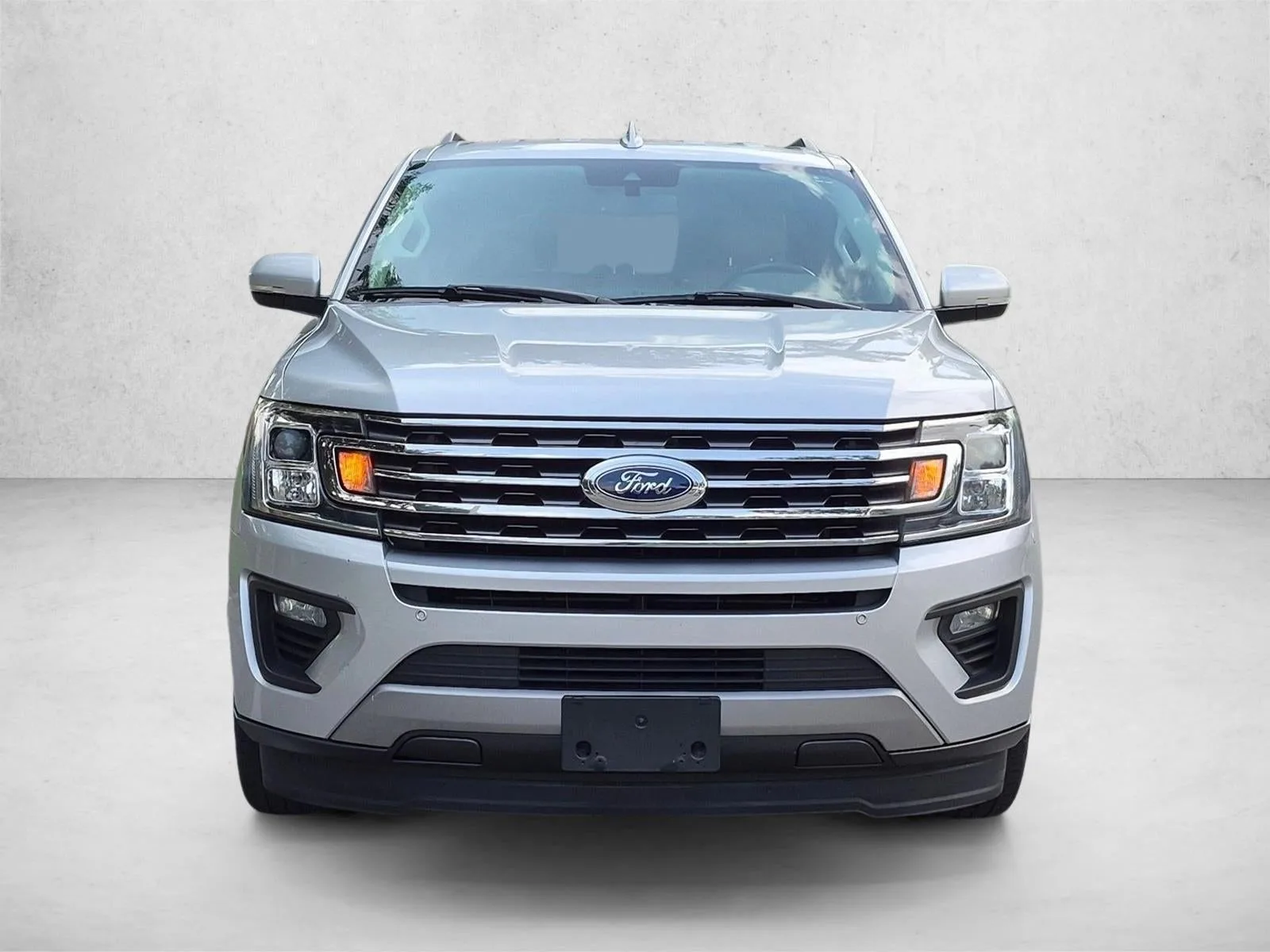 2019 Ford Expedition Max XLT 4x2 photo 2