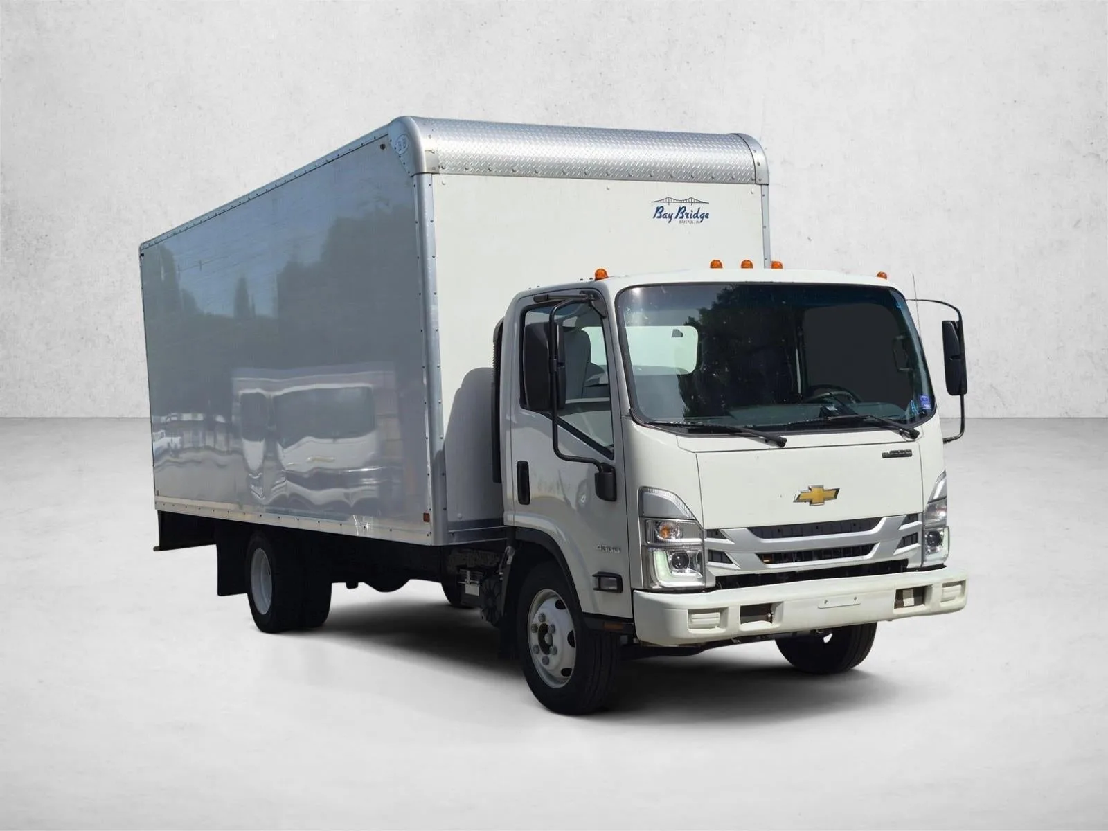2023 Chevrolet Low Cab Forward 4500 HG 1WT photo 3