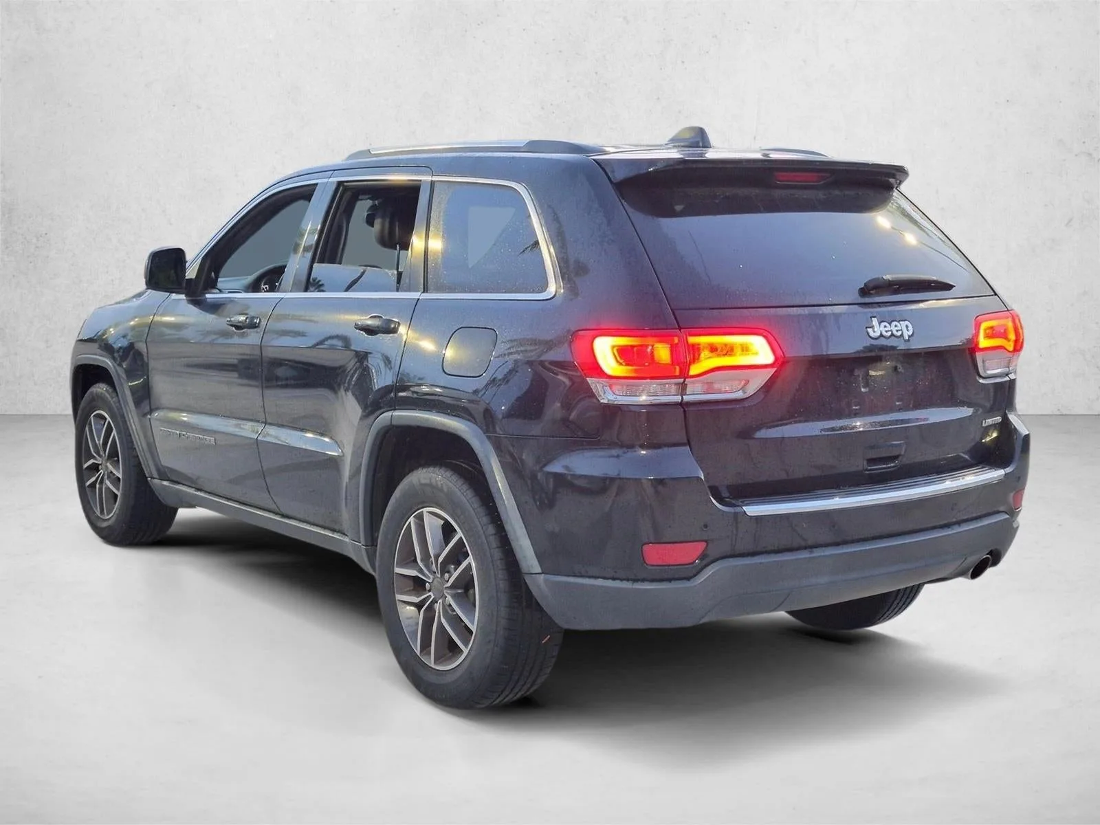 2019 Jeep Grand Cherokee Limited 4x2 photo 7