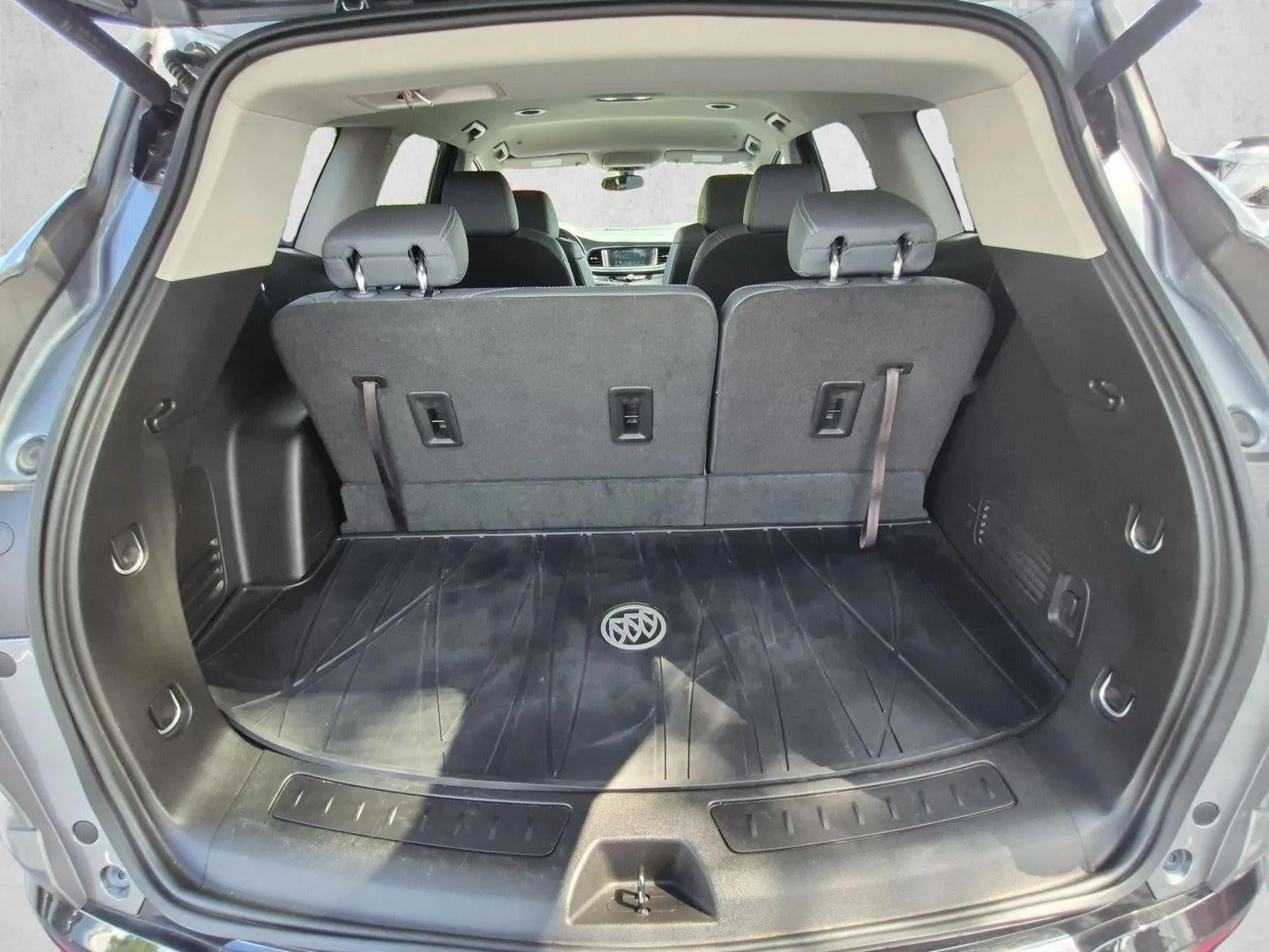 2019 Buick Enclave Essence photo 6