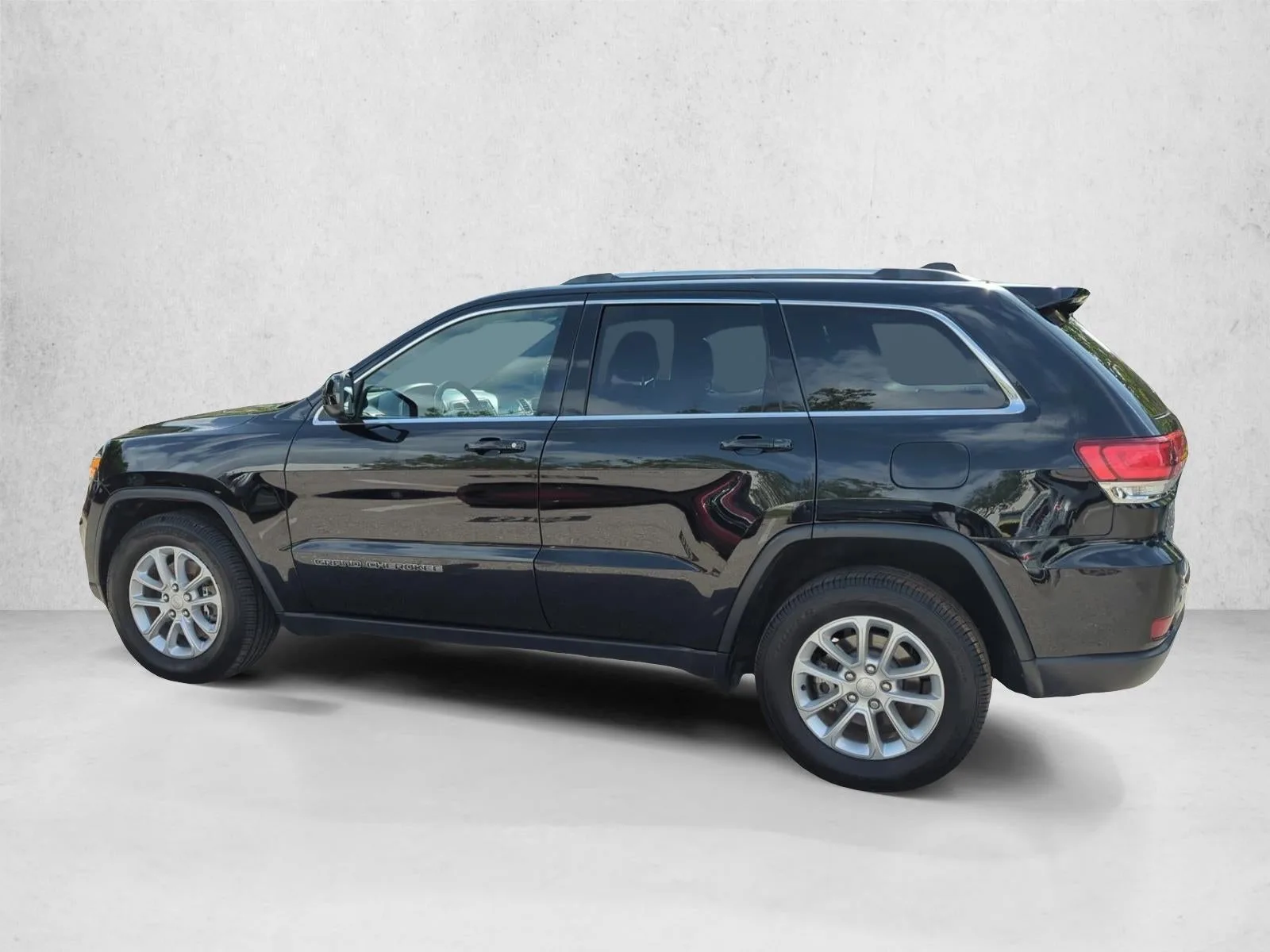 2021 Jeep Grand Cherokee Laredo E 4x2 photo 8