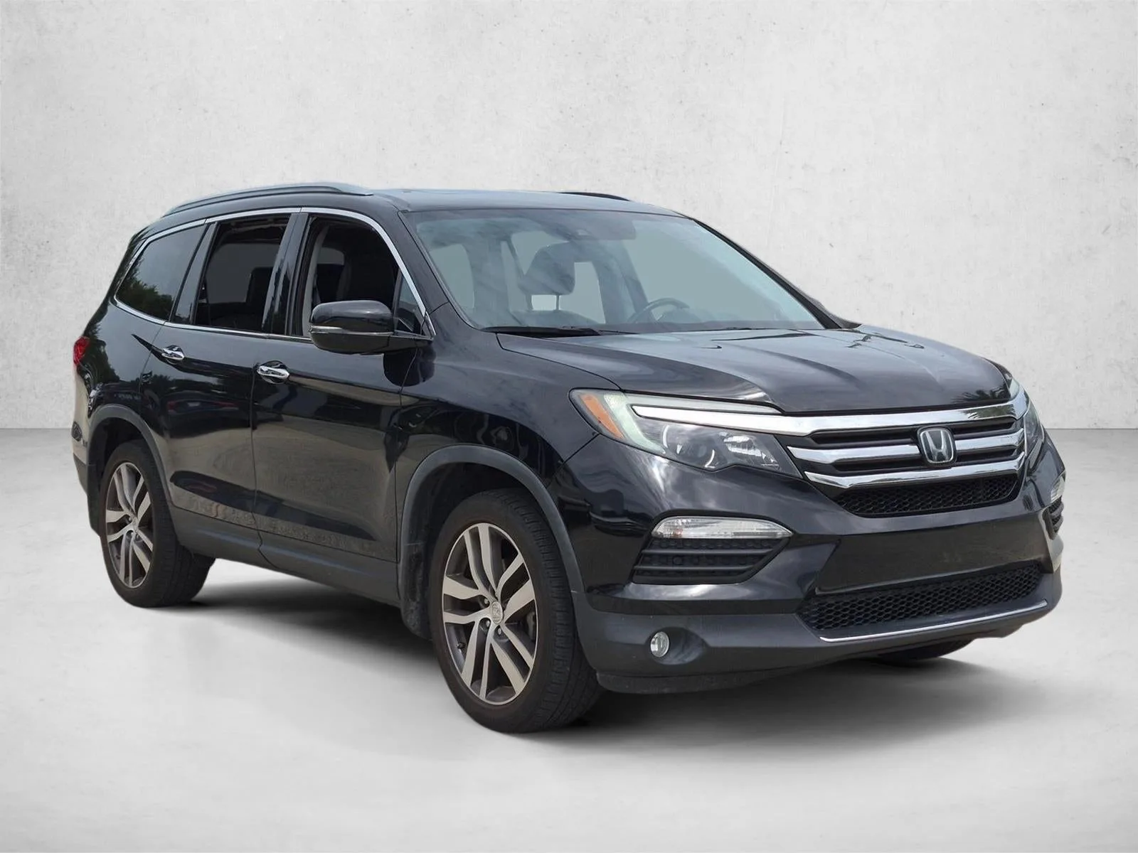 2017 Honda Pilot Elite AWD photo 3
