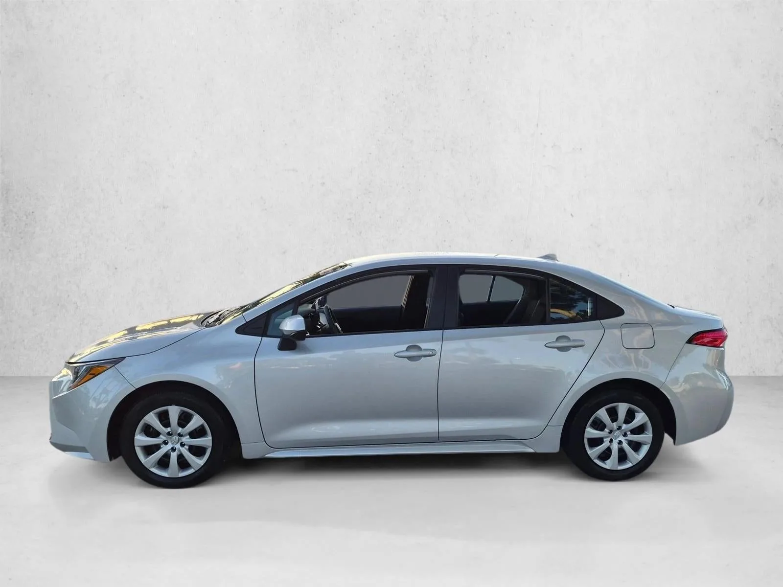 2023 Toyota Corolla LE CVT (Natl) photo 8