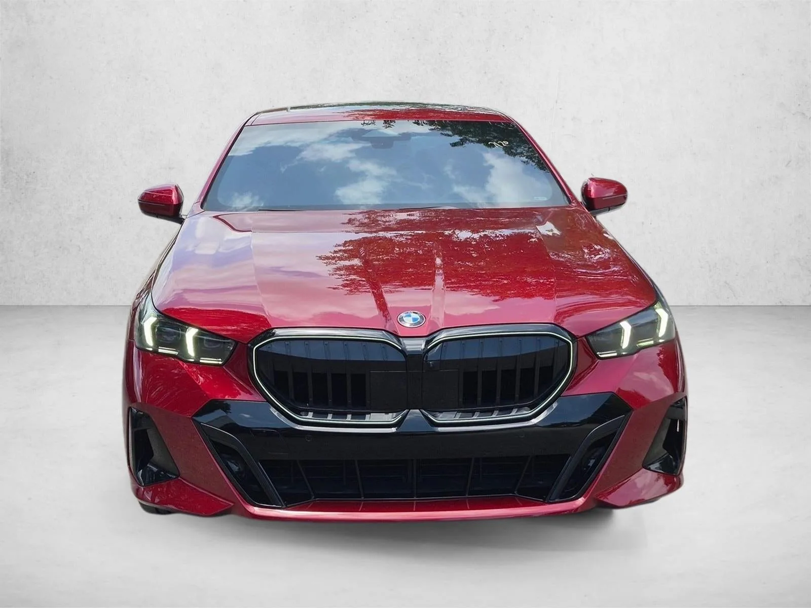 2024 BMW 5 Series 530i photo 2