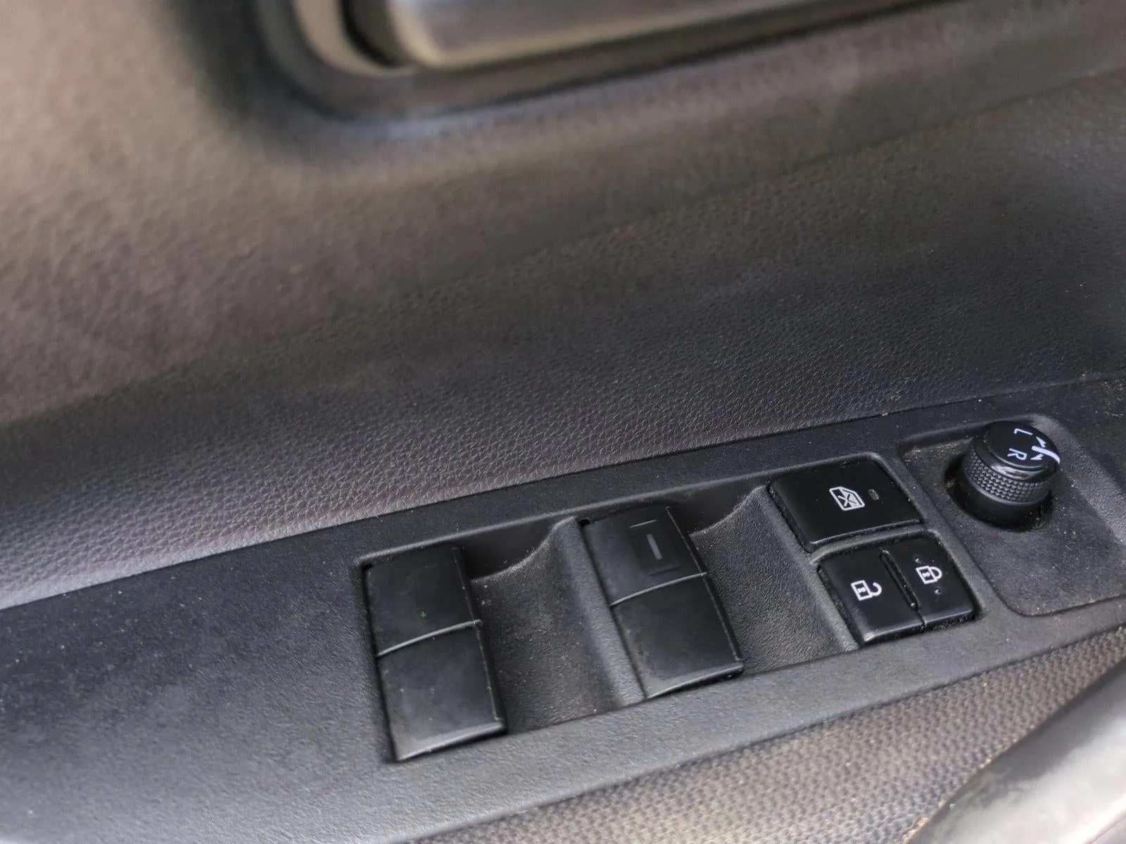 2022 Toyota Corolla LE CVT (Natl) photo 12