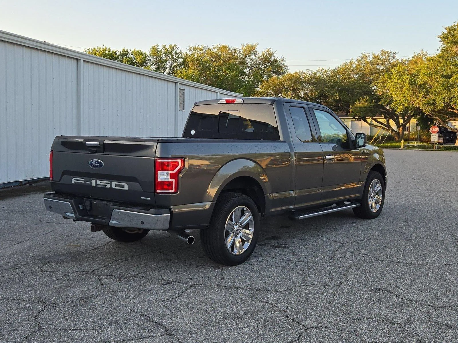 2018 Ford F-150 XLT 2WD SuperCab 6.5' Box photo 5