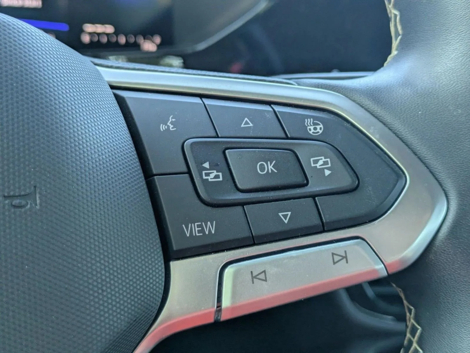 2023 Volkswagen Taos S FWD photo 6
