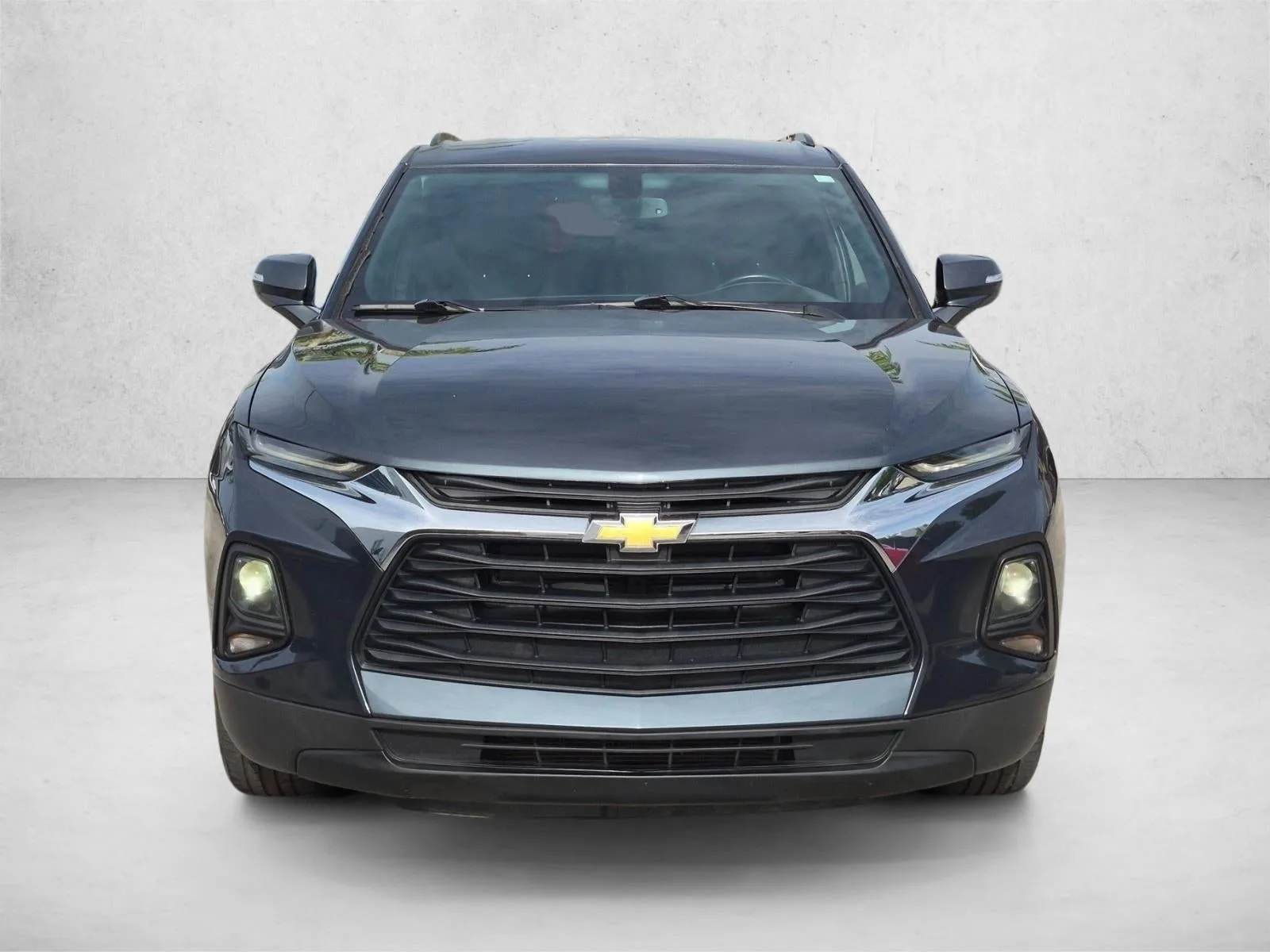 2019 Chevrolet Blazer FWD photo 2