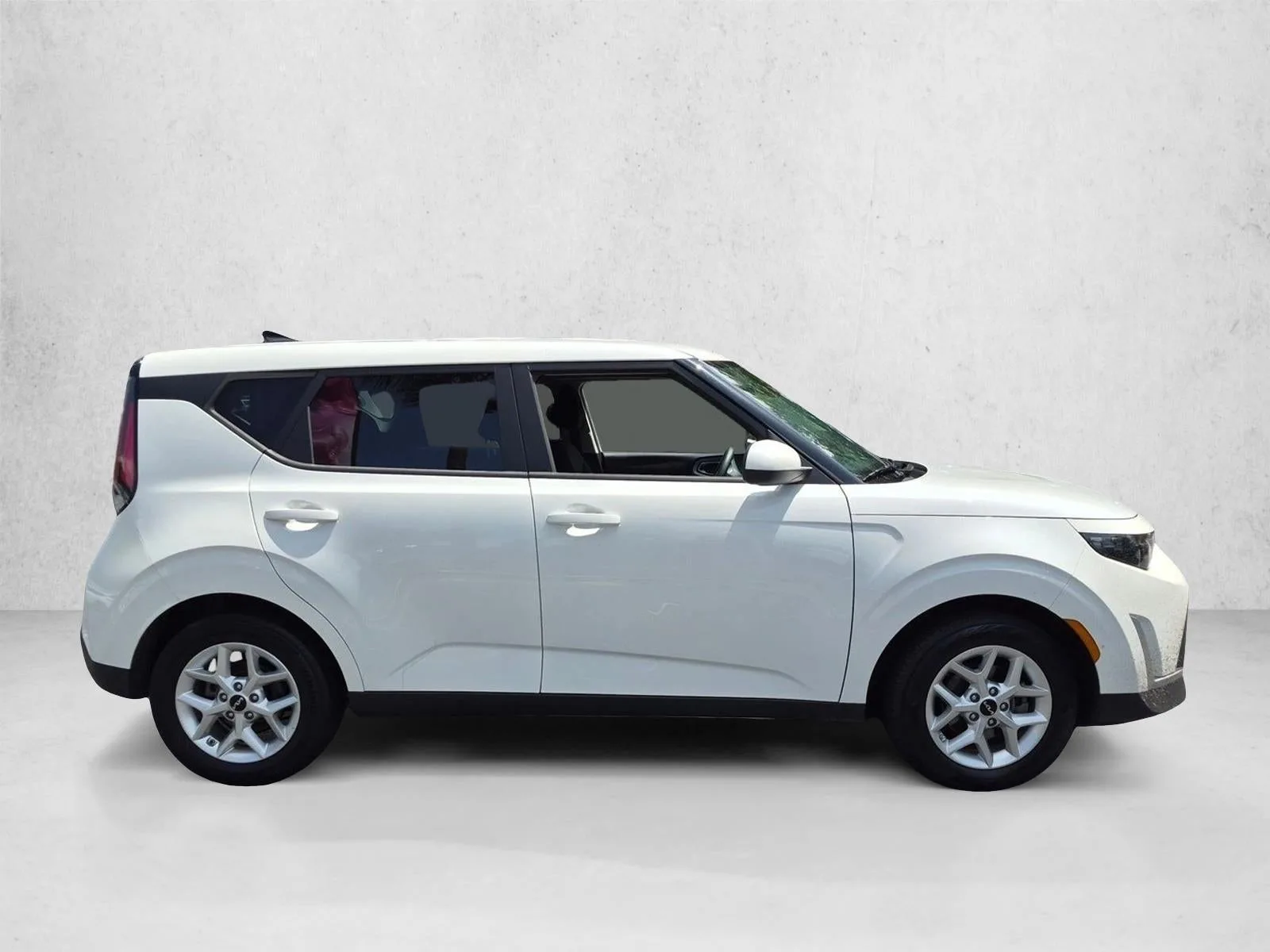 2024 Kia Soul LX IVT photo 4