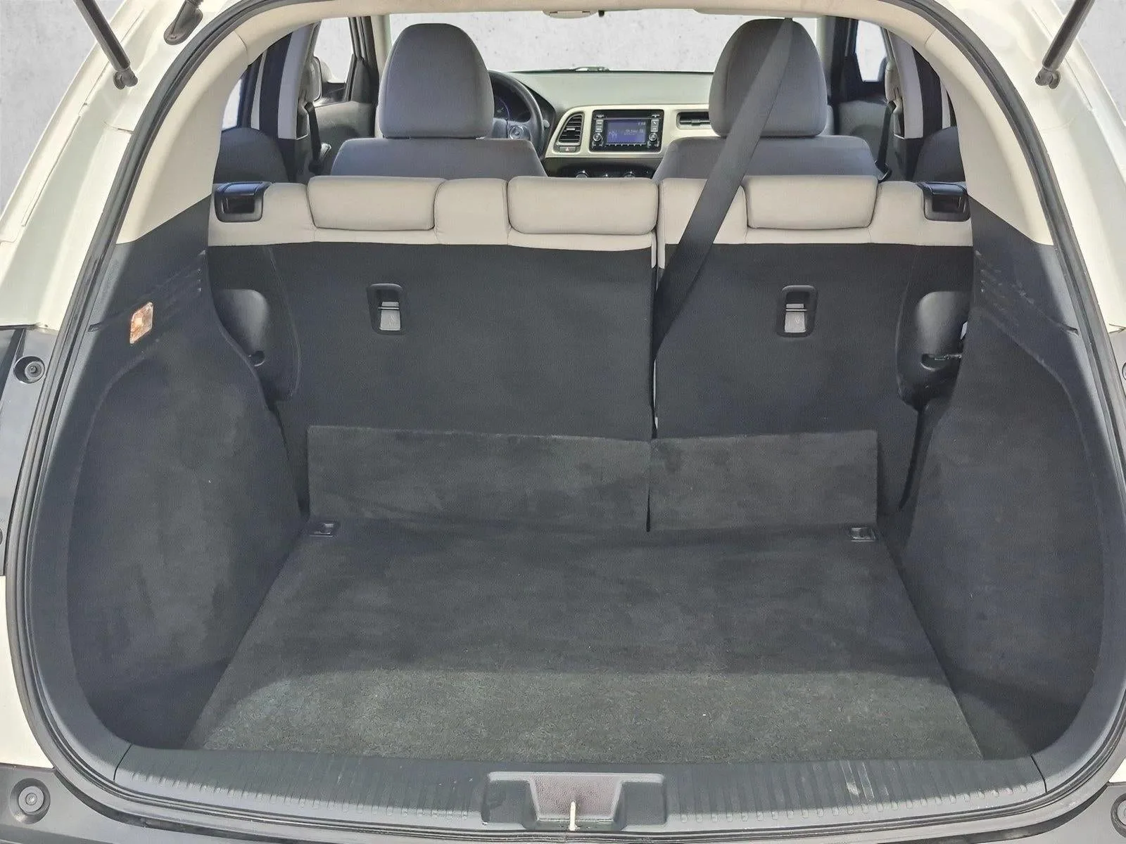 2020 Honda HR-V 2WD LX photo 6