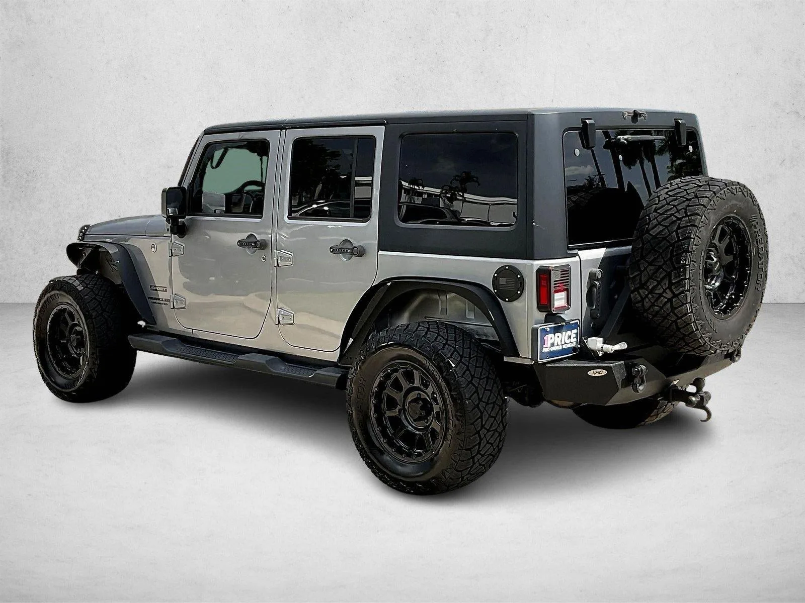 2016 Jeep Wrangler Unlimited 4WD 4dr Sport photo 12