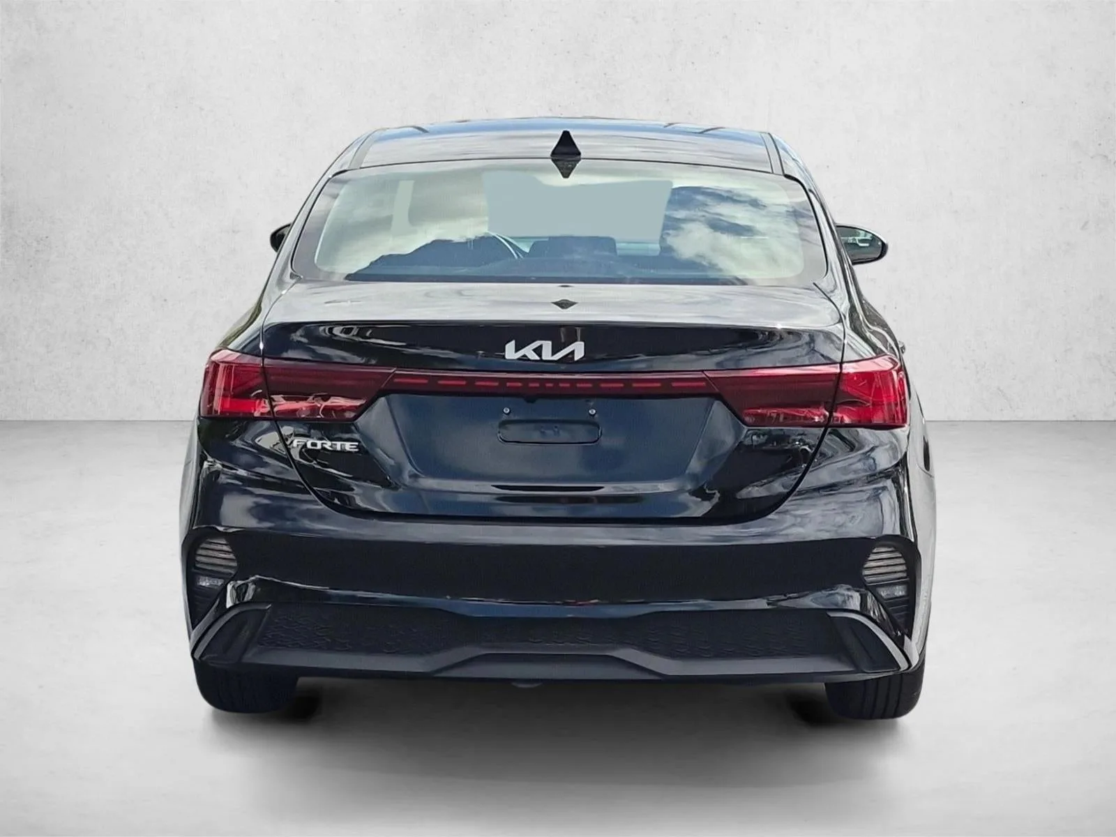 2024 Kia Forte LXS photo 7