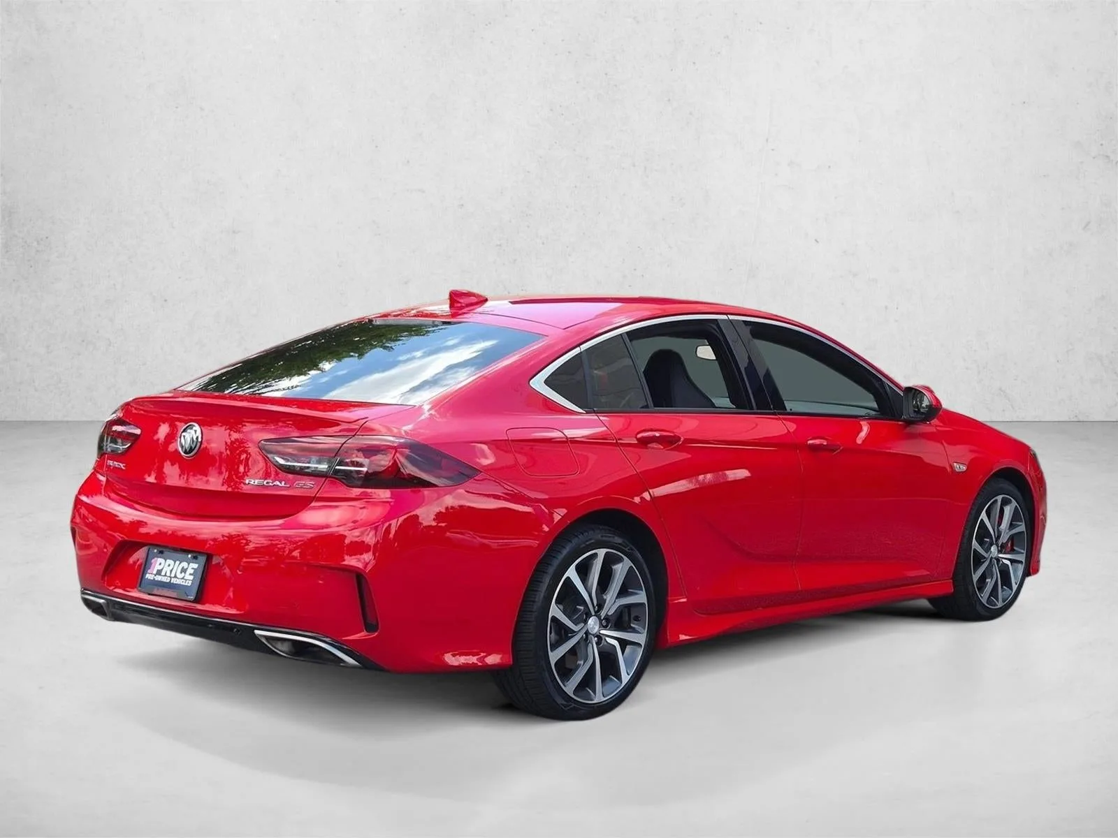 2018 Buick Regal Sportback GS AWD photo 5