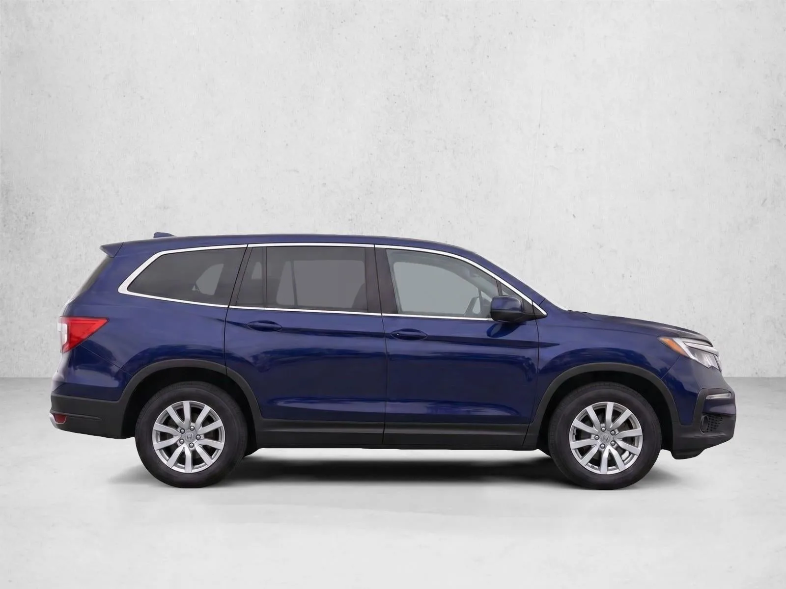 2019 Honda Pilot LX 2WD photo 8