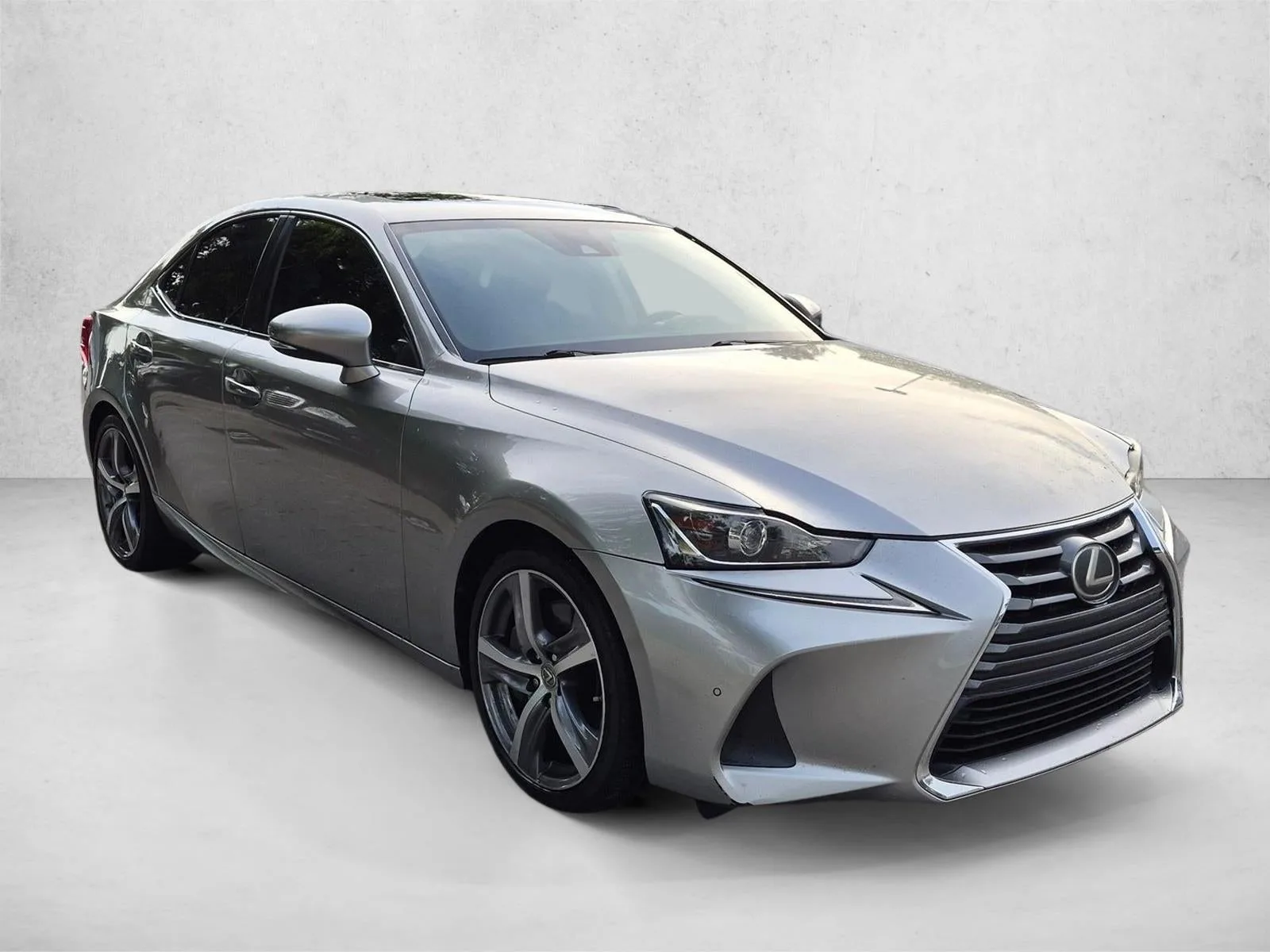 2017 Lexus IS Turbo RWD photo 3
