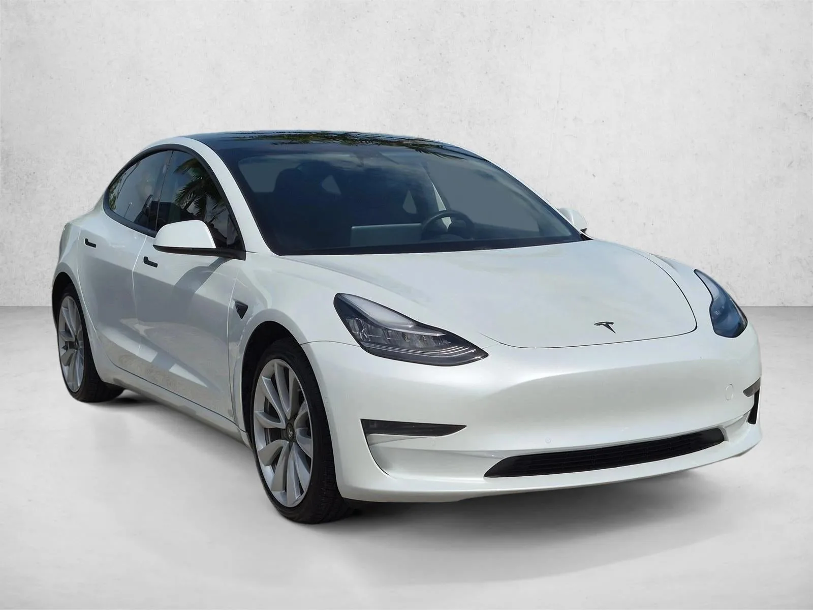 2020 Tesla Model 3 Long Range AWD photo 3