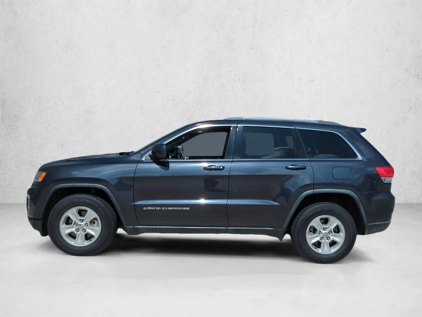 2016 Jeep Grand Cherokee RWD 4dr Laredo photo 7