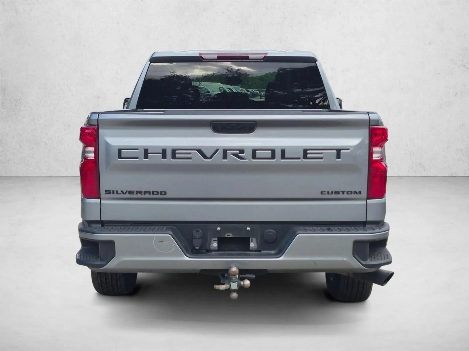 2024 Chevrolet Silverado 1500 Custom photo 3