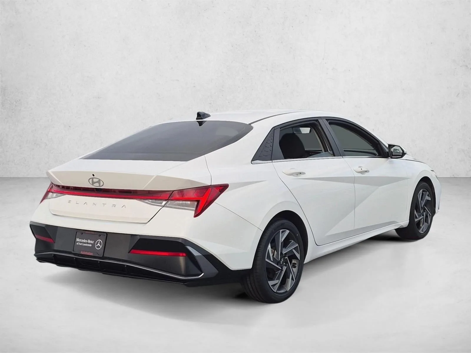 2024 Hyundai ELANTRA SEL IVT photo 5