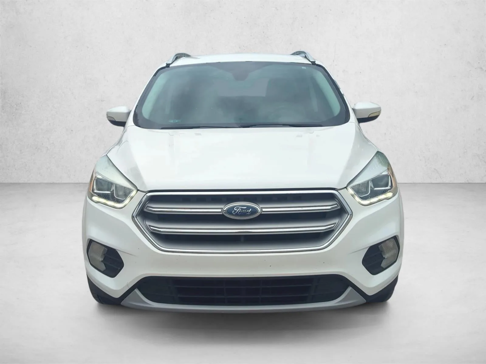 2017 Ford Escape Titanium FWD photo 2