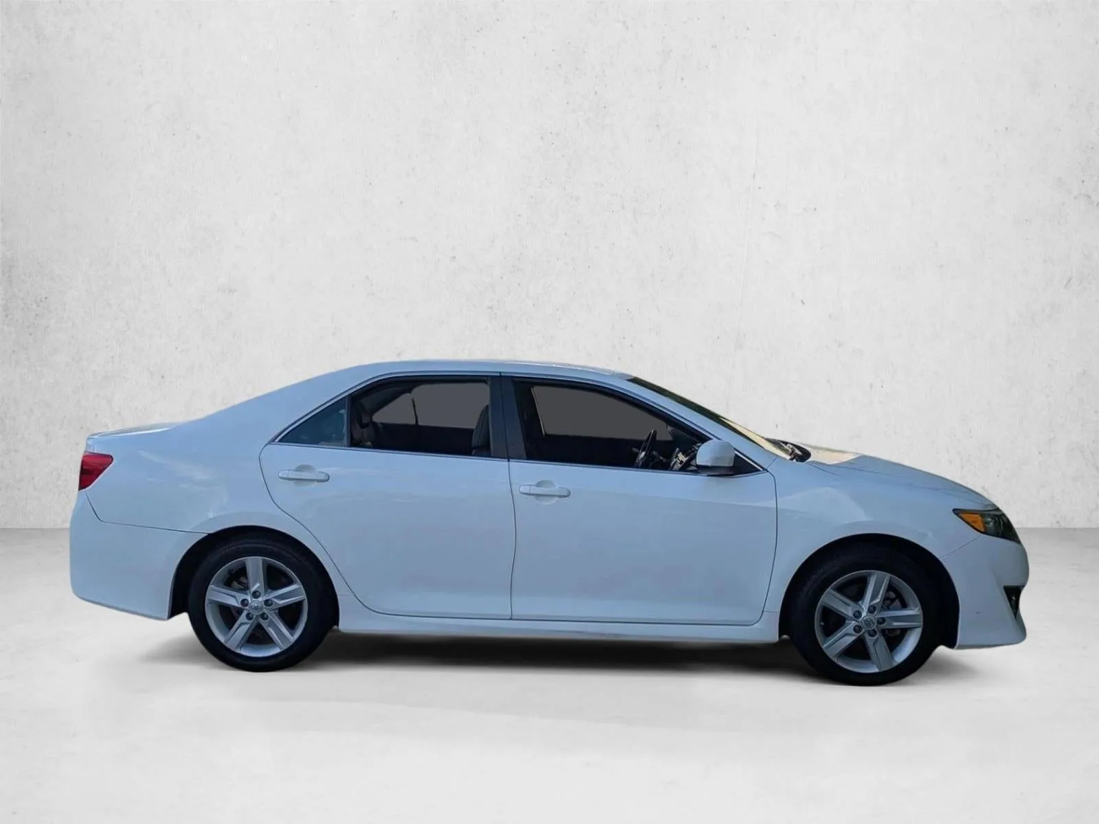 2014 Toyota Camry 4dr Sdn I4 Auto SE (Natl) *Ltd Avail* photo 4