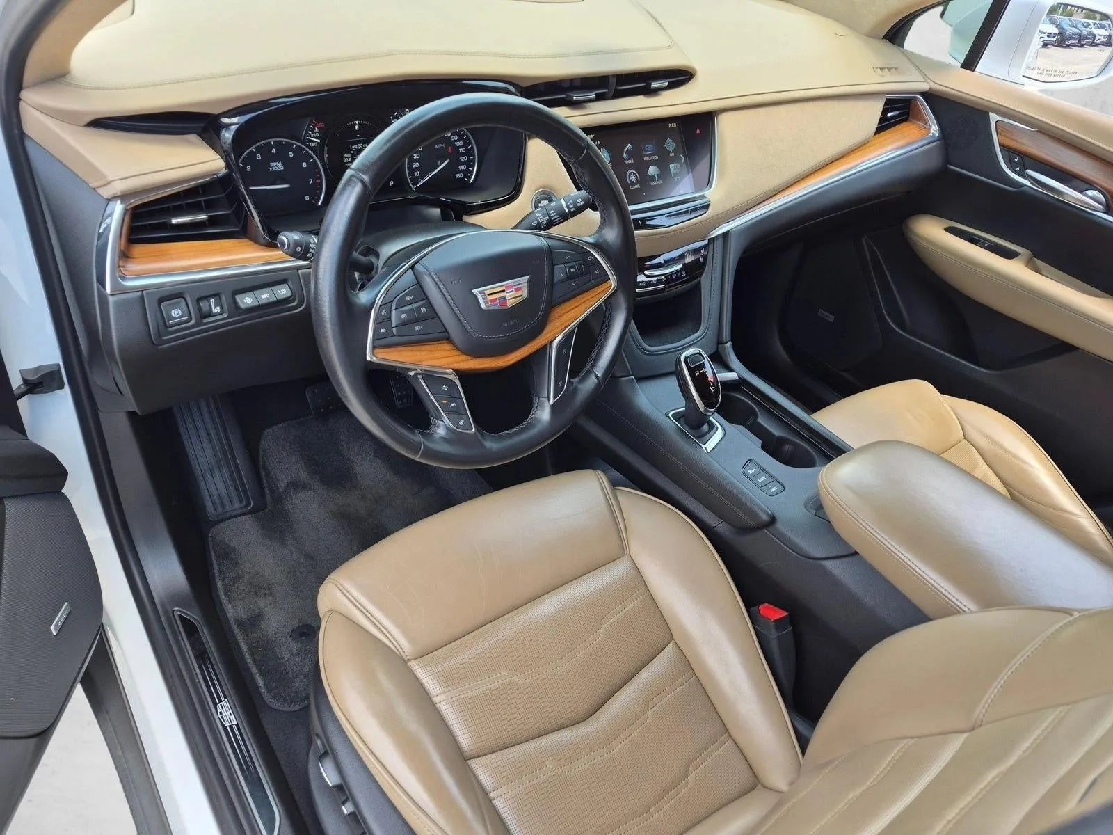 2018 Cadillac XT5 AWD 4dr Platinum photo 10