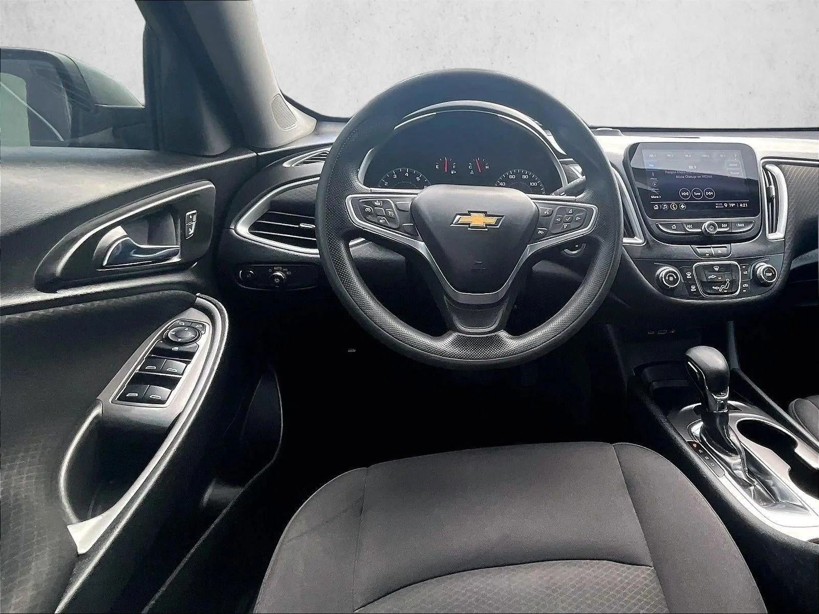 2022 Chevrolet Malibu LS photo 7
