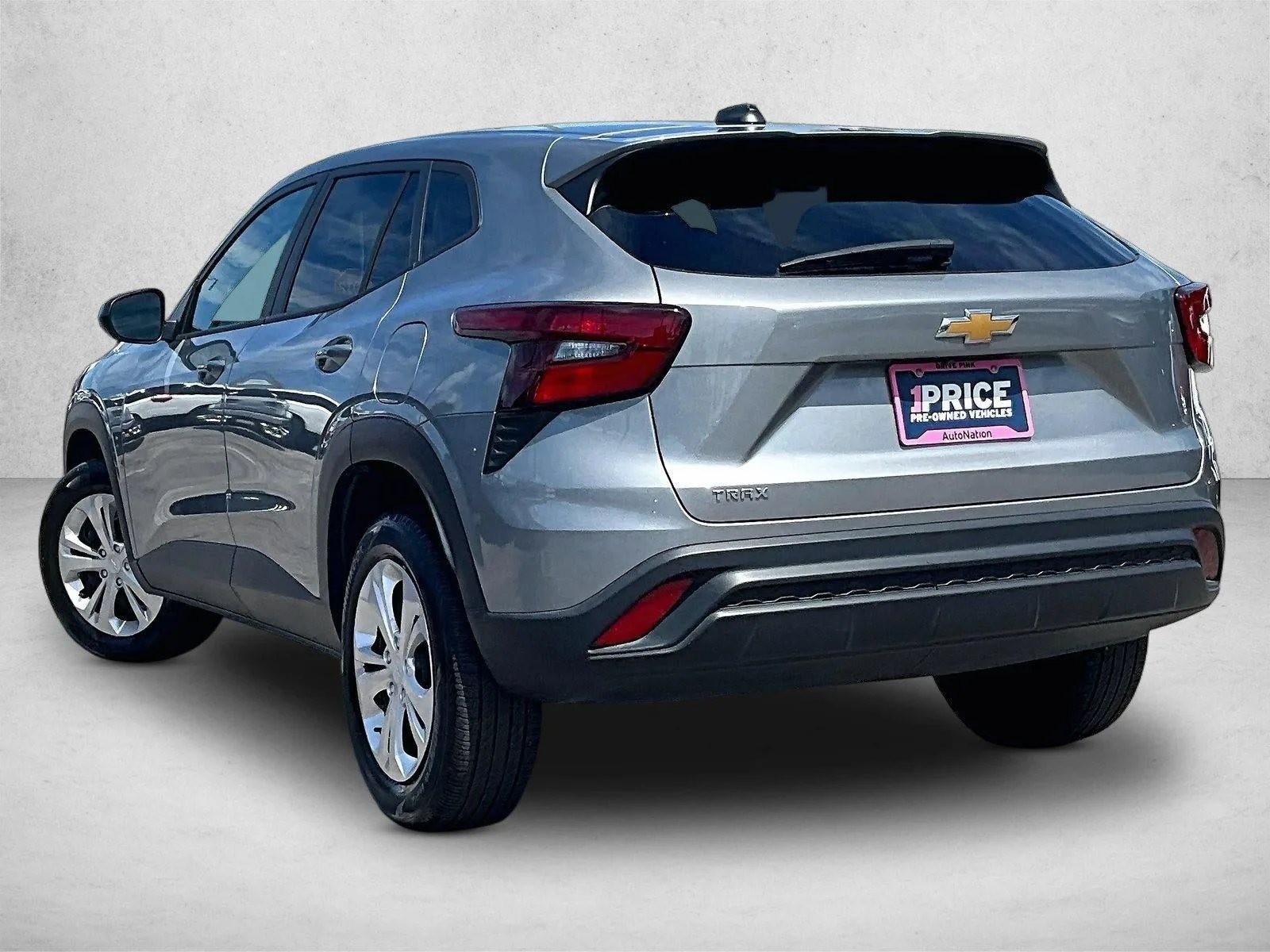 2024 Chevrolet Trax LS photo 10