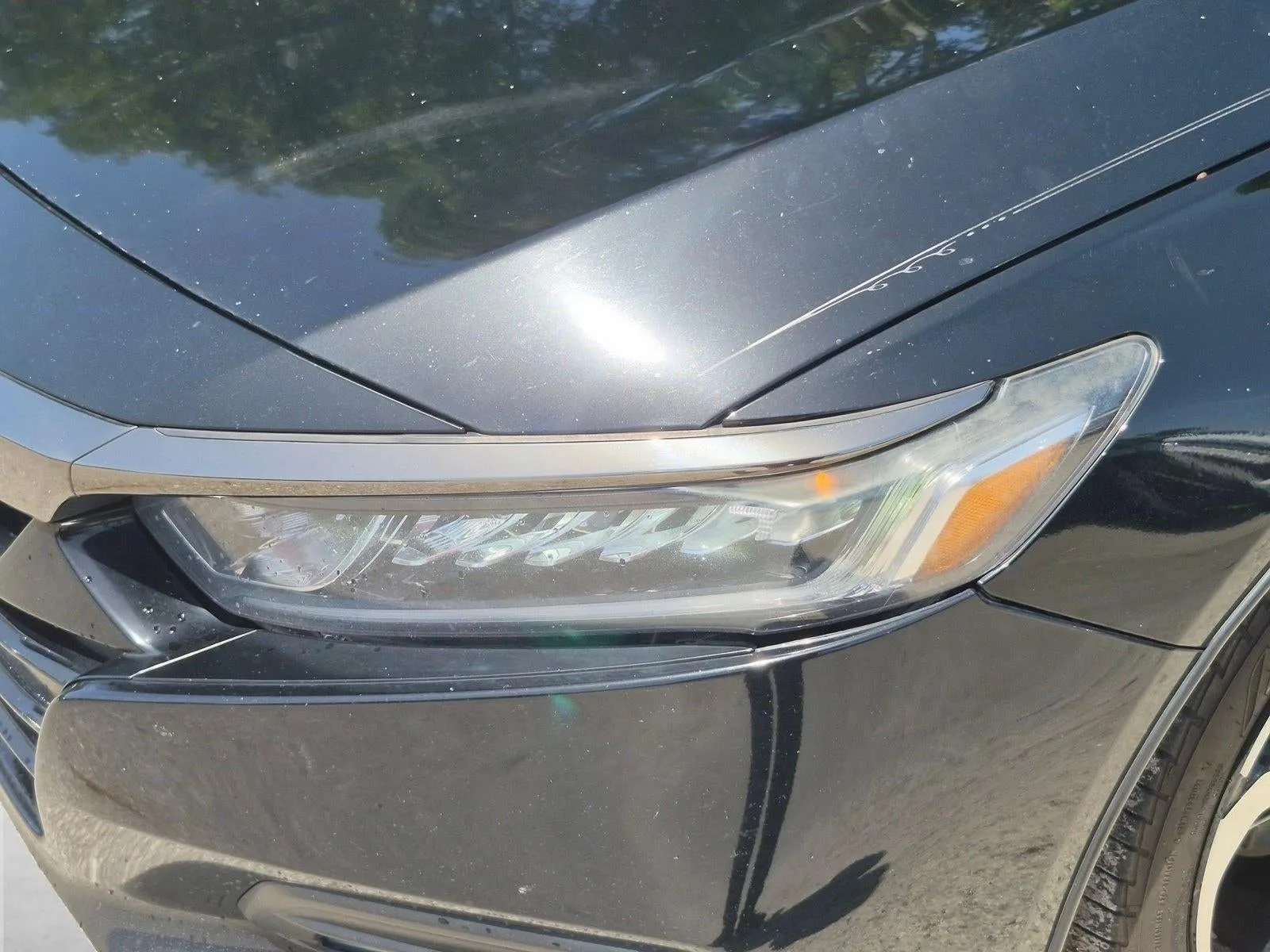 2018 Honda Accord Sport 2.0T photo 7