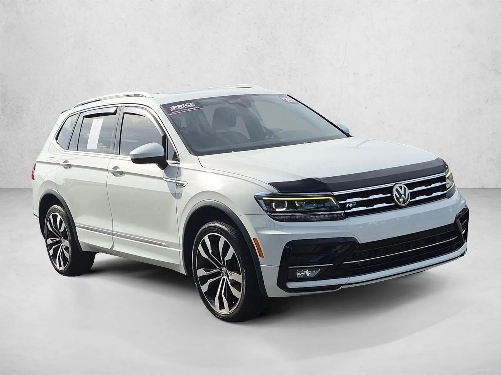 2020 Volkswagen Tiguan 2.0T SEL Premium R-Line photo 3