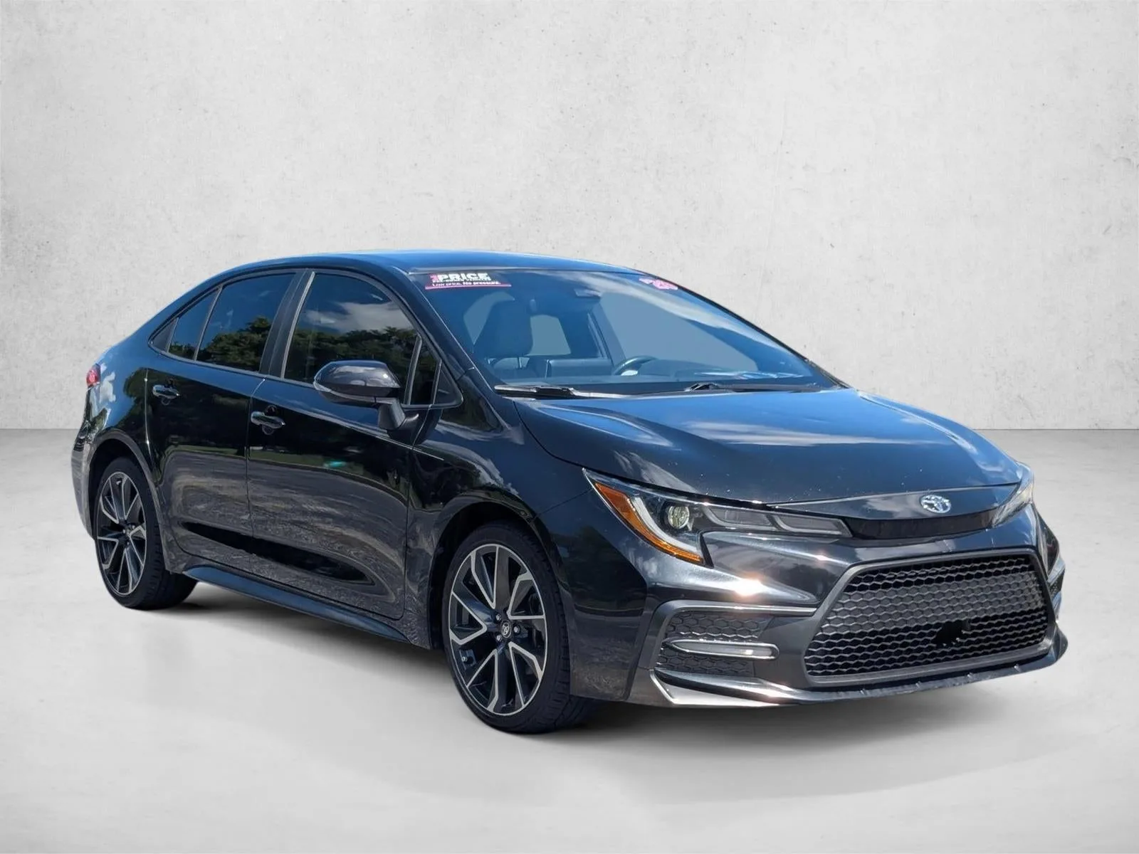 2020 Toyota Corolla SE photo 3